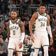 奥尼尔转发！美媒评湖人十巨星：科比压魔术师居首 詹姆斯第十入选