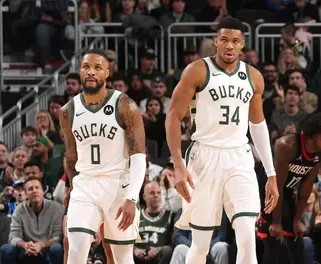 奥尼尔转发！美媒评湖人十巨星：科比压魔术师居首 詹姆斯第十入选